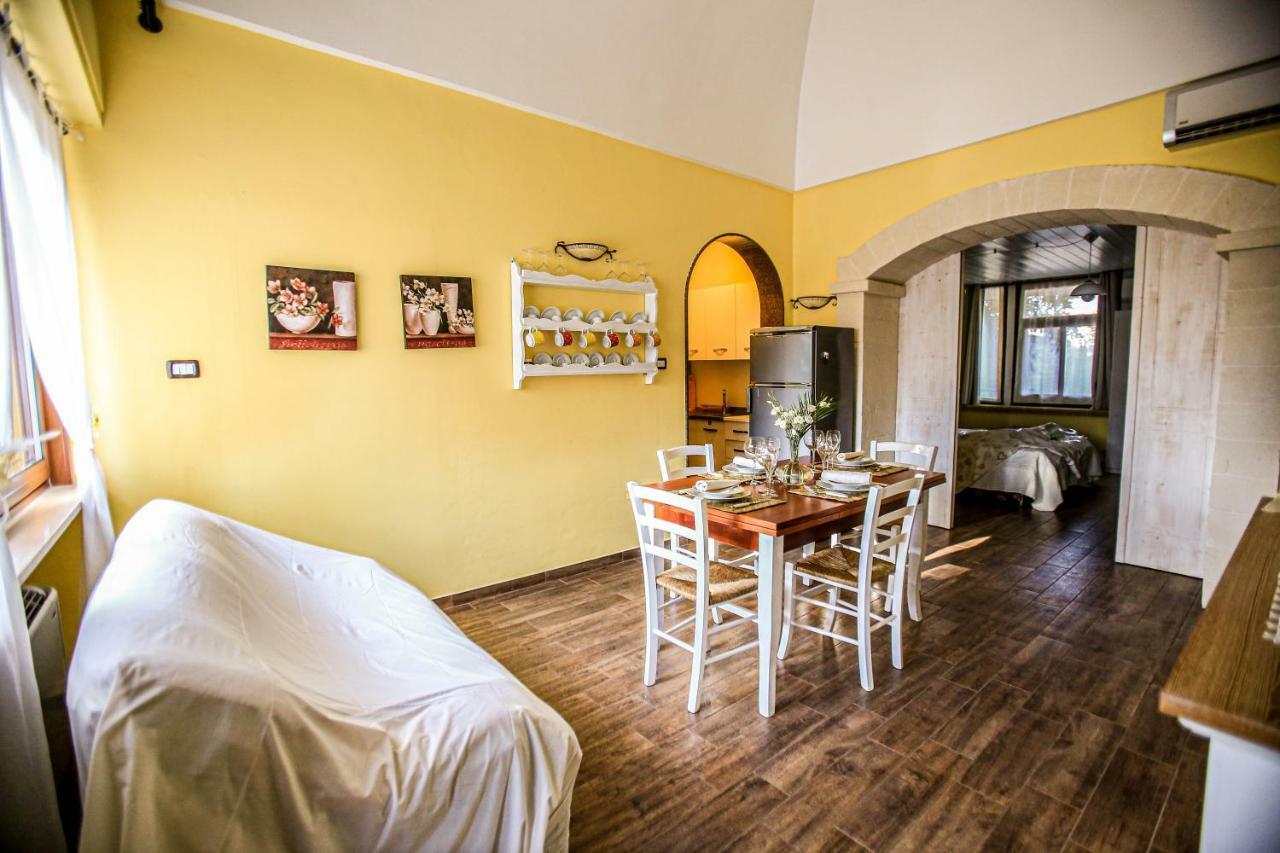 La Casina - Salento Vacation Rental San Michele Salentino Exteriör bild